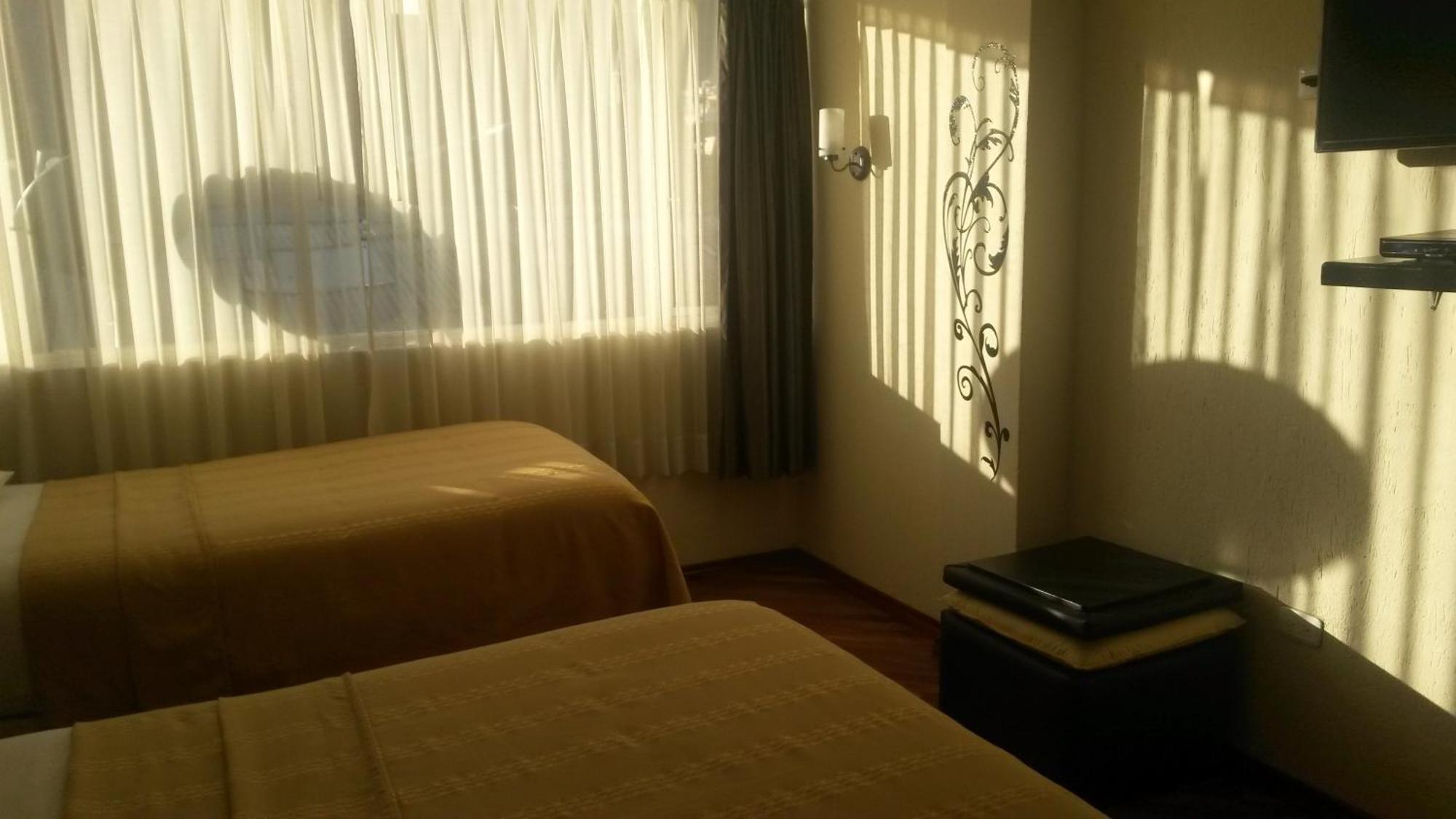 Hostal Capri Quito Pokój zdjęcie