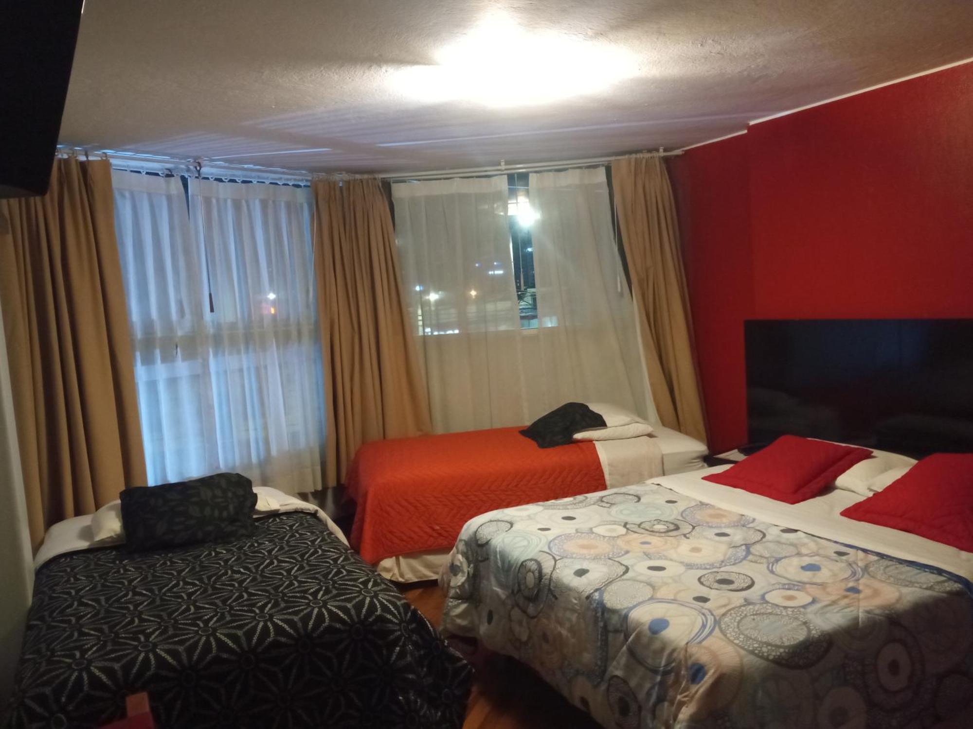 Hostal Capri Quito Zewnętrze zdjęcie