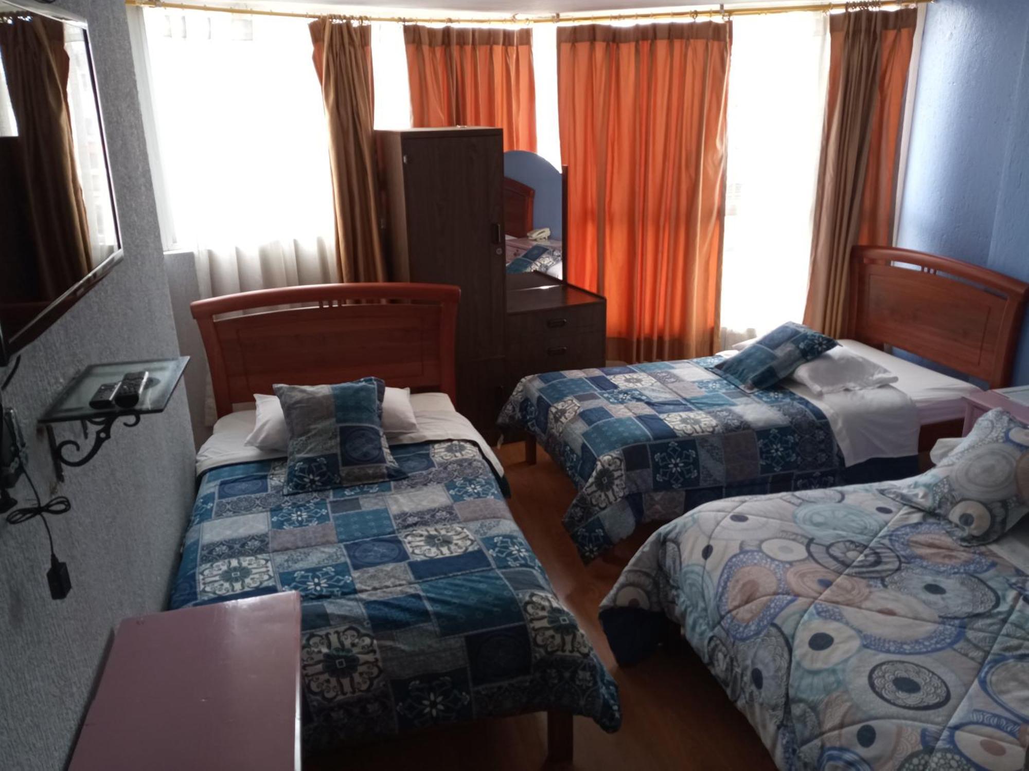 Hostal Capri Quito Zewnętrze zdjęcie