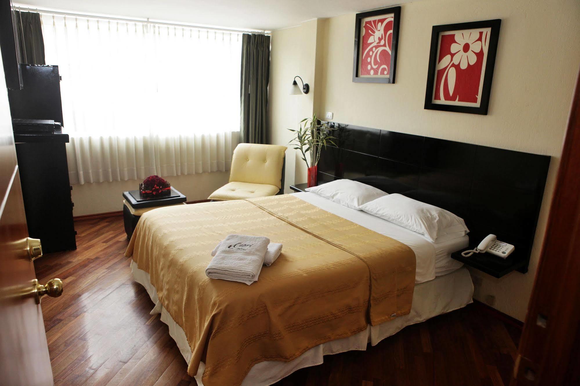 Hostal Capri Quito Zewnętrze zdjęcie