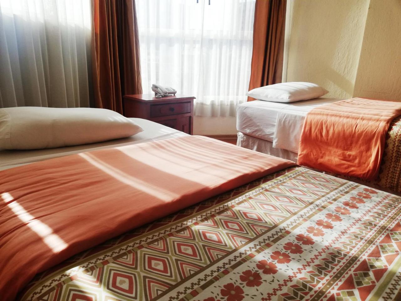 Hostal Capri Quito Zewnętrze zdjęcie