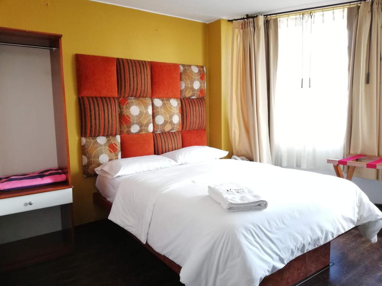 Hostal Capri Quito Zewnętrze zdjęcie