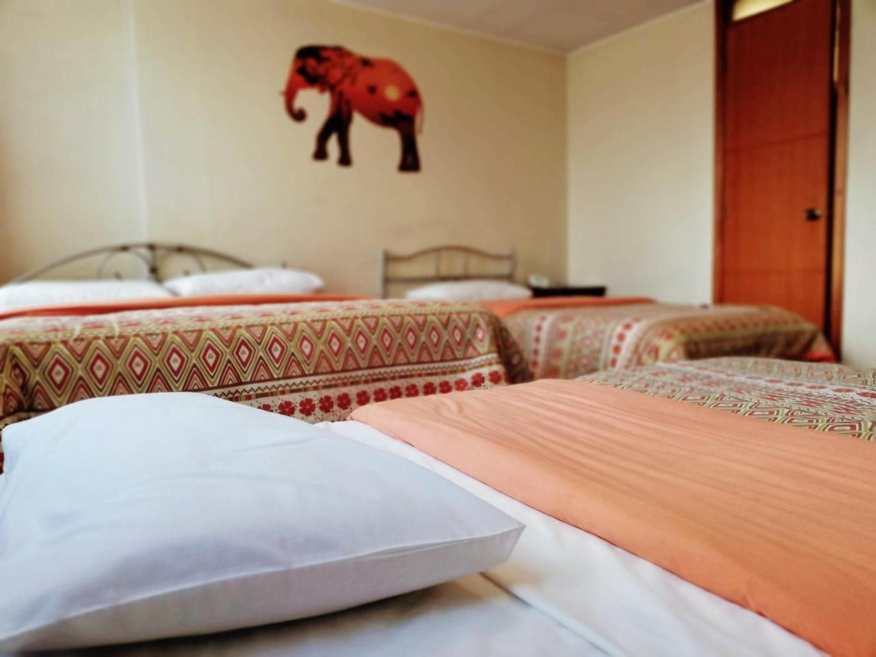 Hostal Capri Quito Zewnętrze zdjęcie